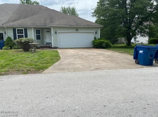 92 Hedge Dr, Carl Junction, MO 64834