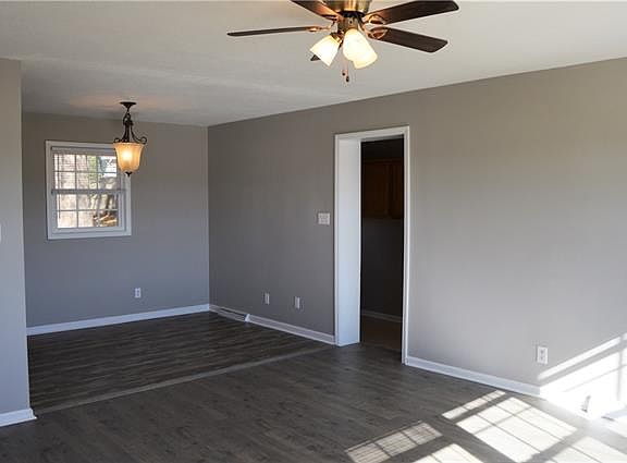5th image of 2930 Newton Dr
