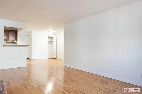 Rented by Cayenne Realty Group | media 16