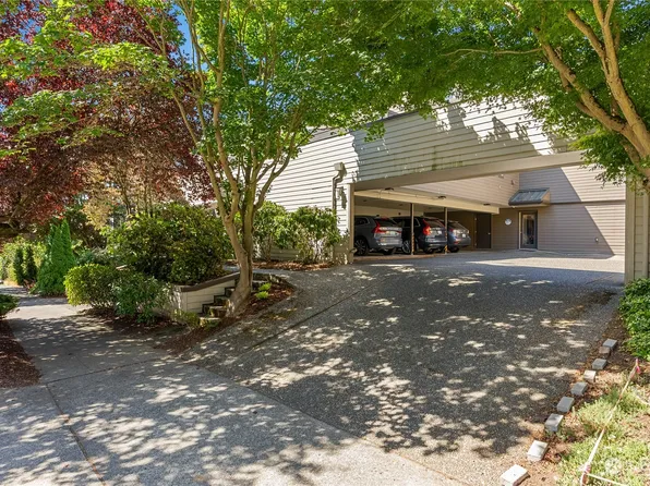 2219 14th Avenue W #303, Seattle, WA 98119