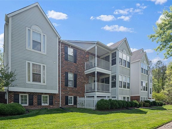 3rd image of 9396 Wind Haven Ct Unit 205