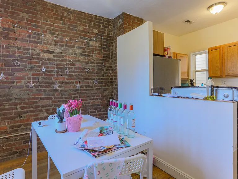 733 Parker St #3 — Photo 9