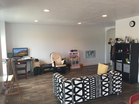 5th image of 5048 S Oban Ct