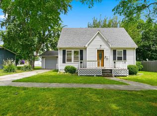 315 W Oak St, Butler, IN 46721