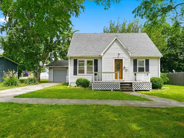 315 W Oak St, Butler, IN 46721