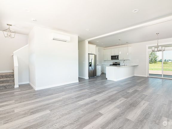 5th image of 401 Brentwood Drive