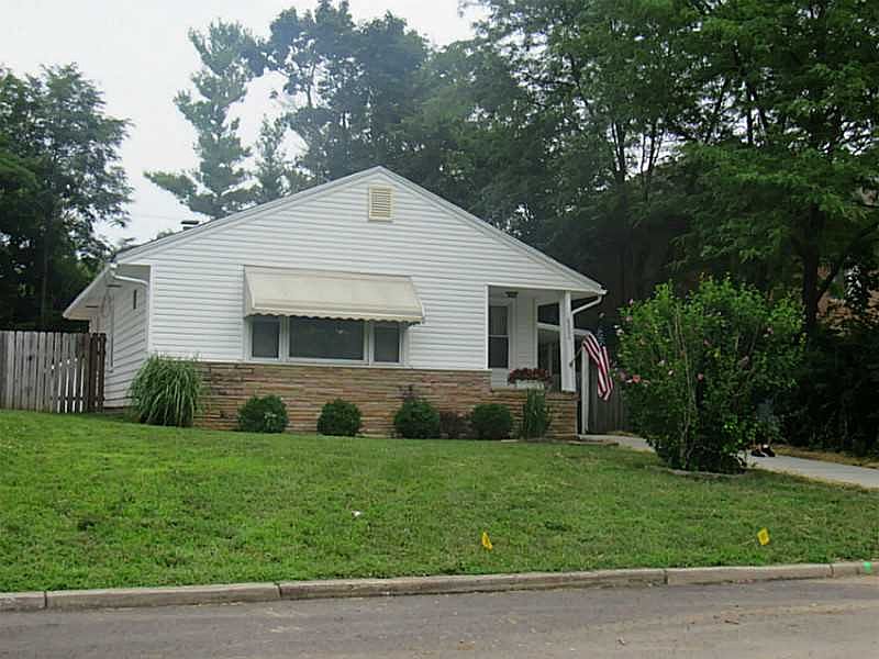 1st image of 4889 Ellis Ave