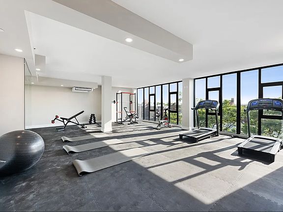 5th image of 232 E 18th St #2D