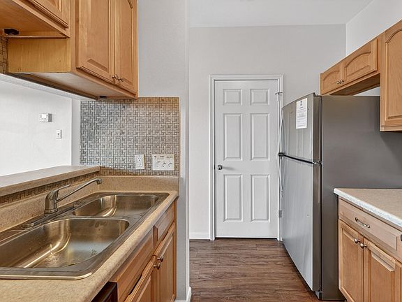 5th image of 12166 Metric Blvd APT 351