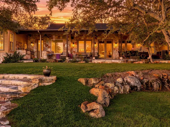 100 Morgan Cove, Burnet, TX 78611