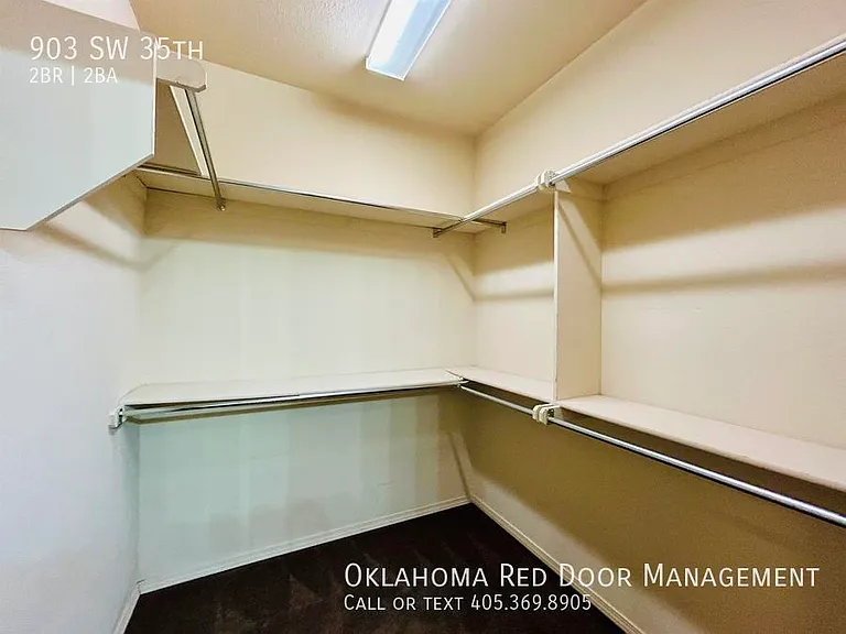 903 SW 35th St — Photo 10