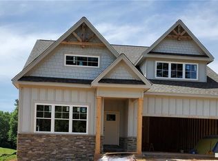 124 Timber Trl, Toccoa, GA 30577