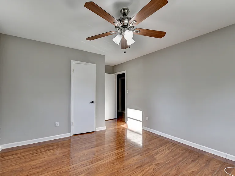 1249 Renee Dr SW #1 — Photo 5
