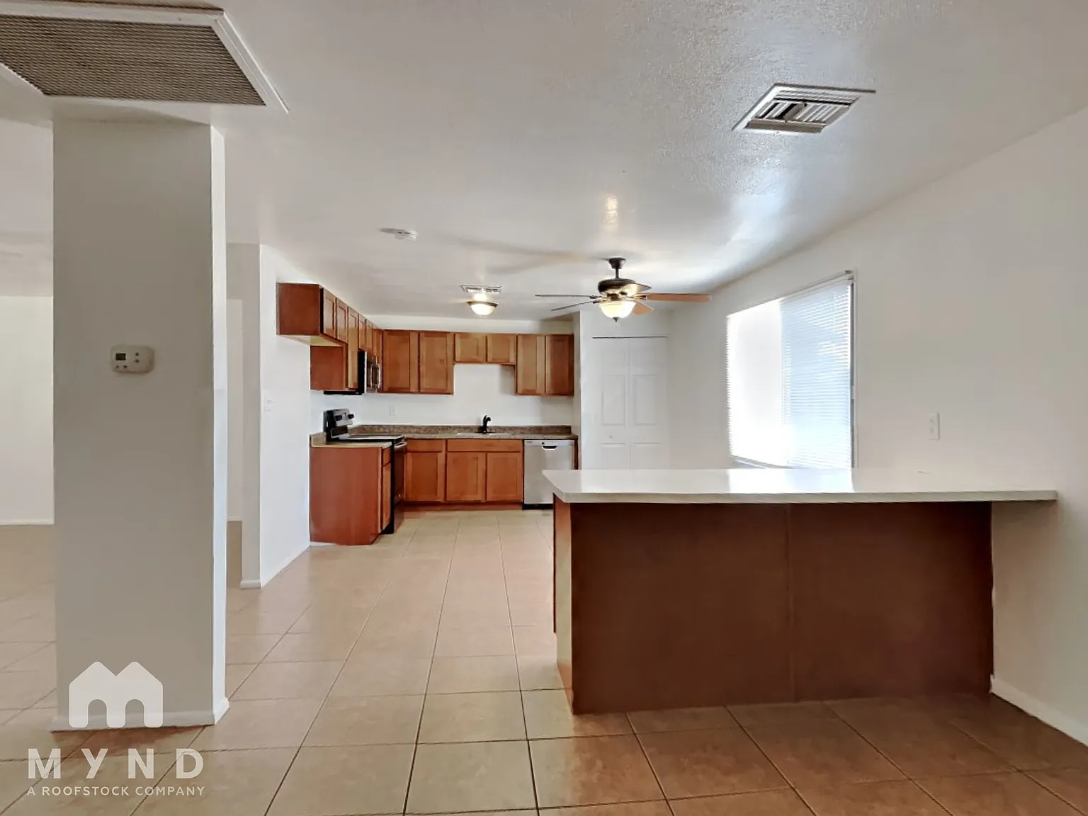 4 bed, 2.0 bath, 1869 sqft, $1,845 — Photo 2