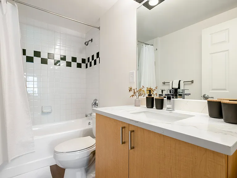 The Gramercy — Photo 18