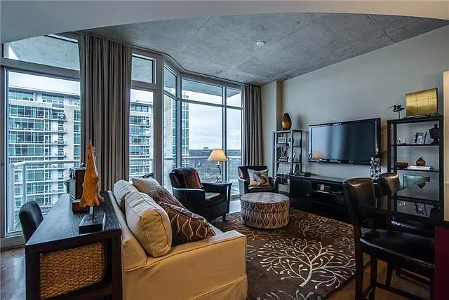 1 bed, 945 sqft, $3,000 — Photo 3