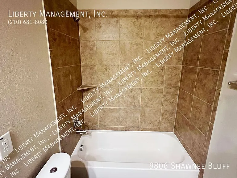 9806 Shawnee Blf — Photo 30