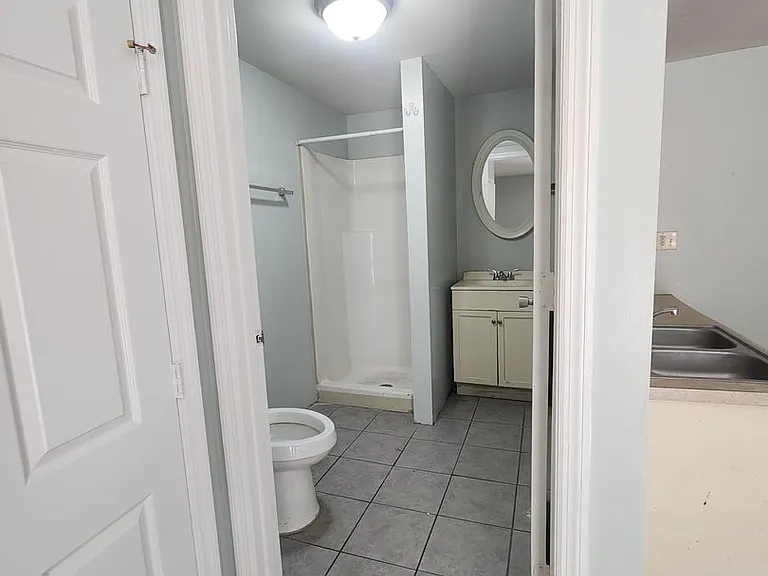 2204 Eleanor Dr — Photo 4