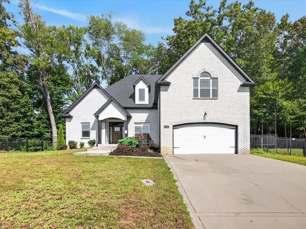 3298 Dabney Ln, Clarksville, TN 37043