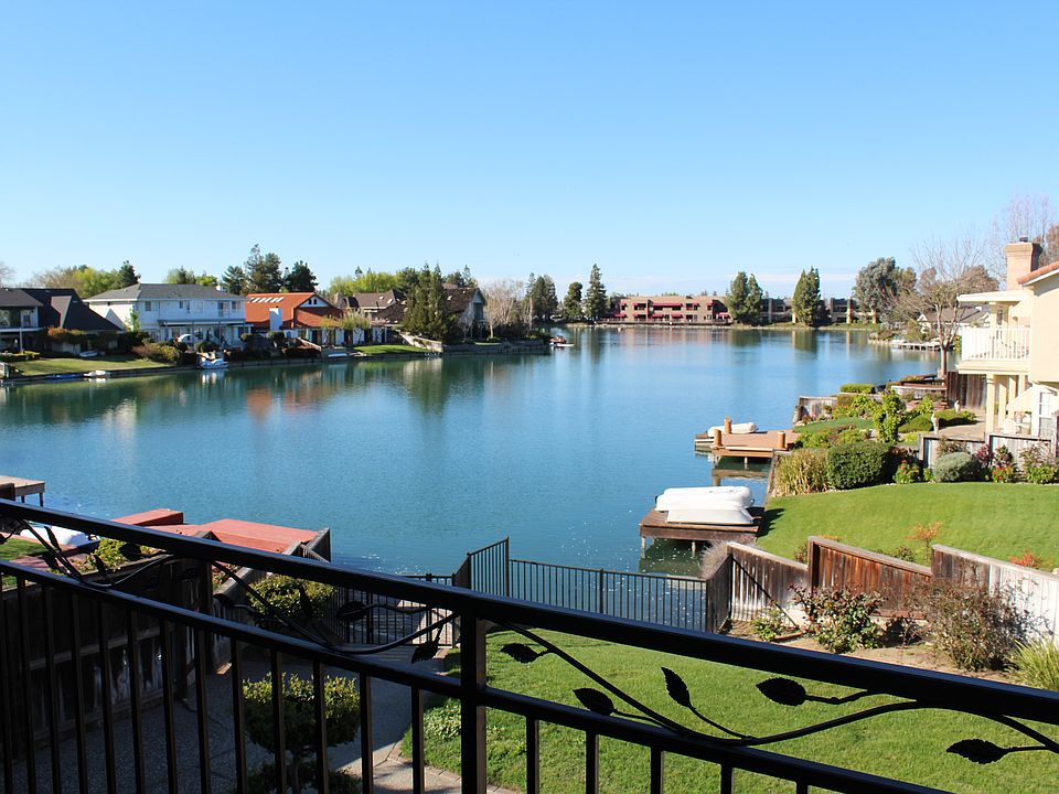 1st image of 1841 Lakeshore Dr