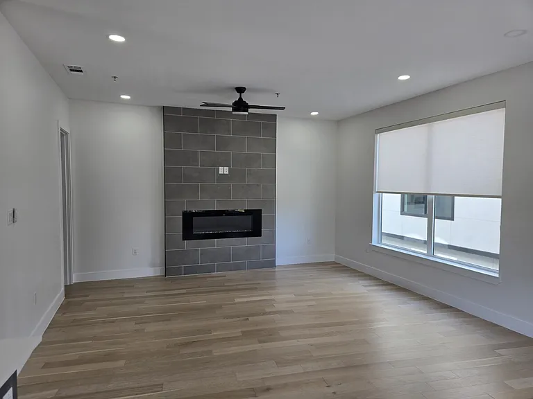 Seegar Townhomes — Photo 17