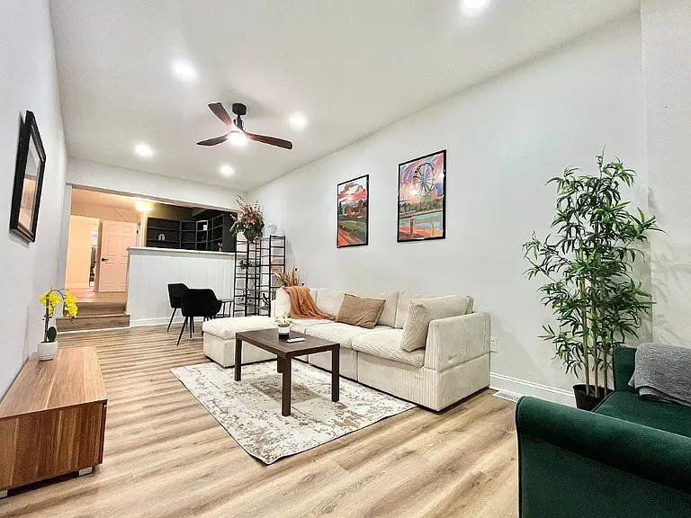 2725 Huntingdon Ave — Photo 3