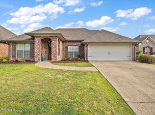339 Austin Cir, Brandon, MS 39047