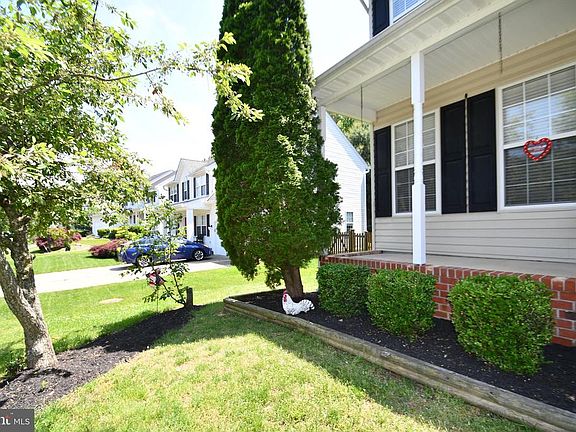 4th image of 15 Live Oak Ln