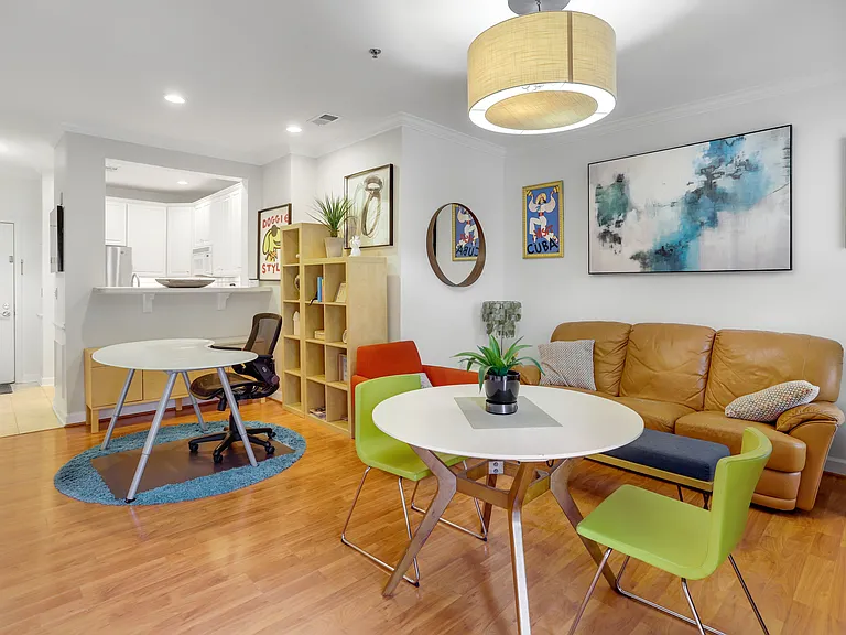 1320 N Wayne St — Photo 17