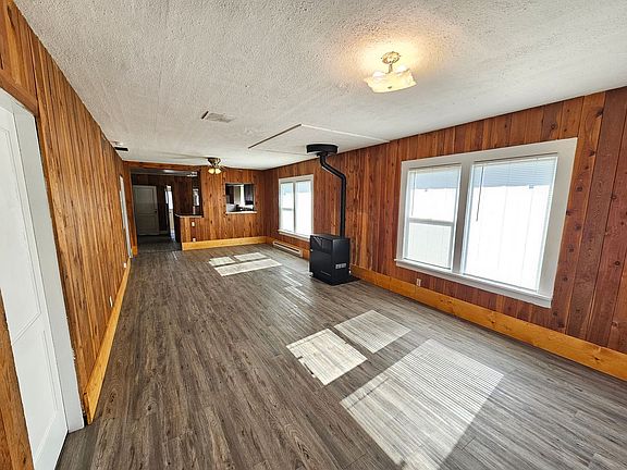 2nd image of 1802 Cove Ave