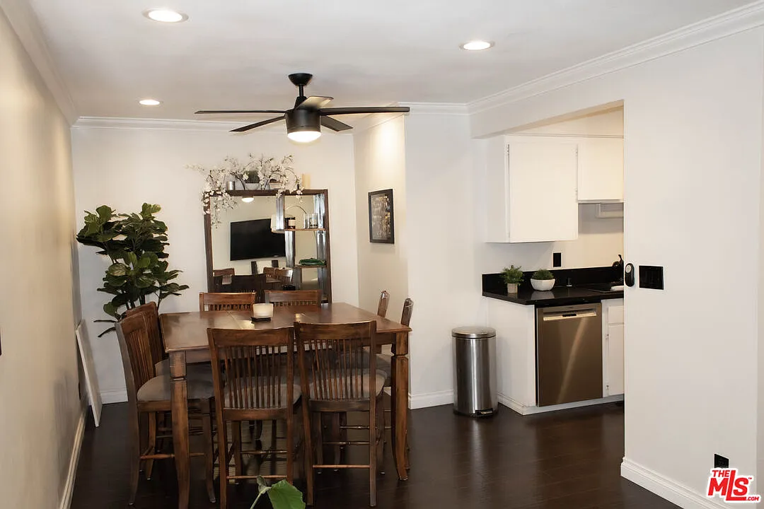 2 bed, 2.0 bath, 997 sqft, $3,100 — Photo 4