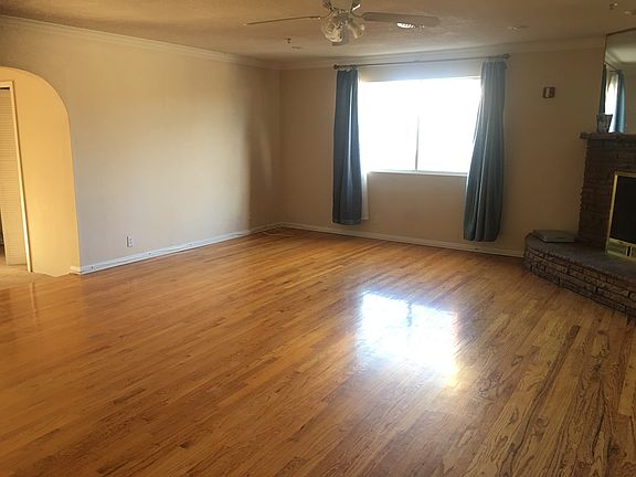 3rd image of 1508 Houssels Ave