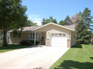 1317 Elmwood Ave, Worthington, MN 56187