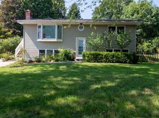 62 Riverview, Port Ewen, NY 12466