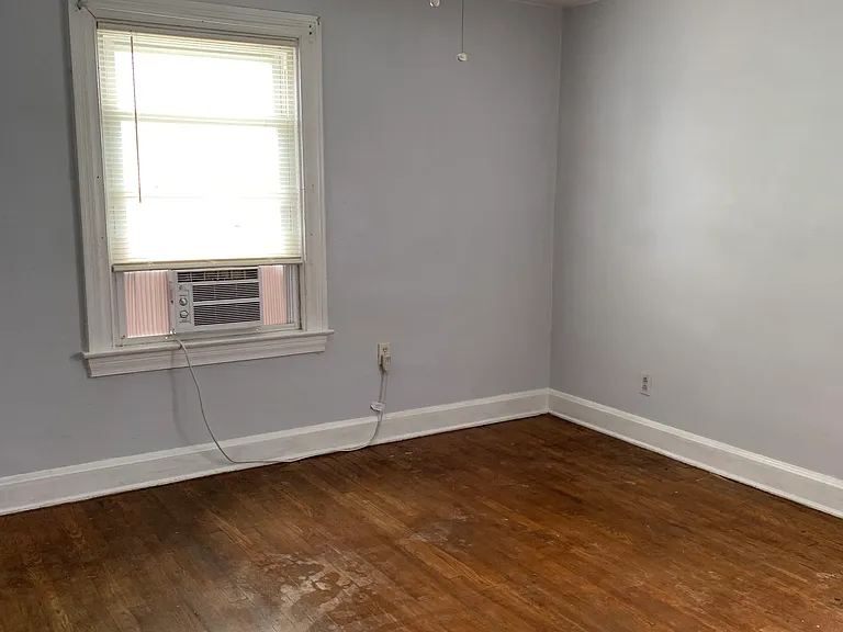 119 S High St — Photo 10
