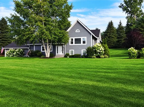 3308 Walden Oaks Blvd, Cortland, NY 13045