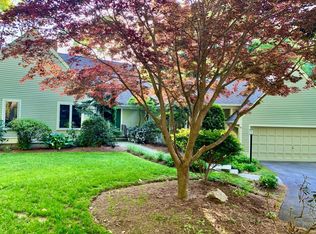 11 Oak Meadow Rd, Lincoln, MA 01773