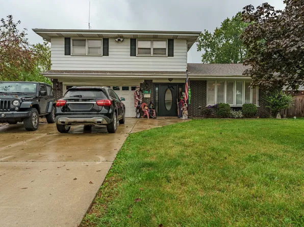 3N458 Patricia Ln, Elmhurst, IL 60126