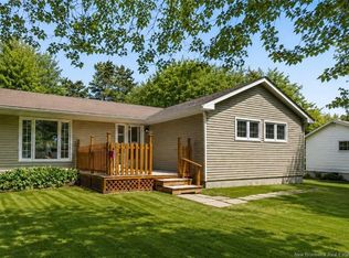 21 Pleasant St, Sackville, NB E4L4E7
