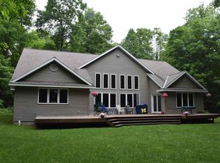 6646 White Tail Ln, Petoskey, MI 49770