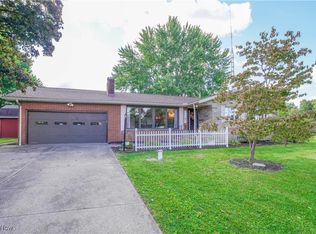 3912 Rolling Ridge Rd NE, Canton, OH 44721