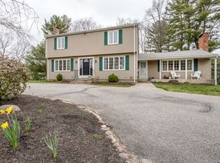 7 Montclair Dr, North Attleboro, MA 02760