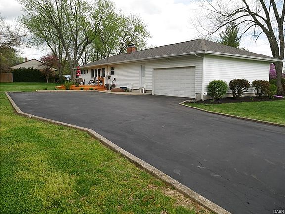 2nd image of 154 Sylvania Dr