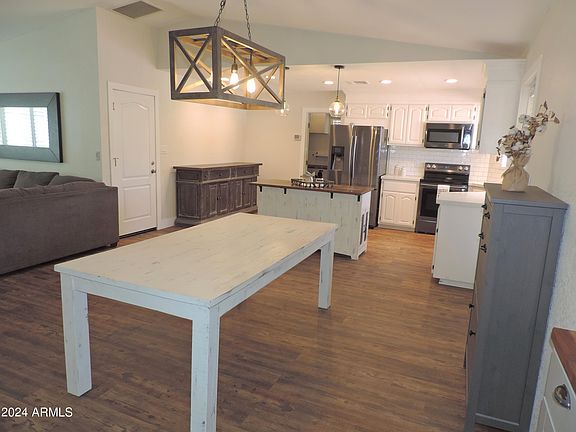 5th image of 2904 E Dolpin Avenue
