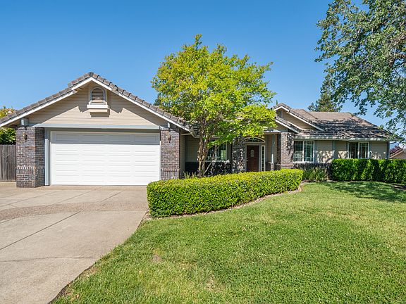 3rd image of 3438 Showboat Ct