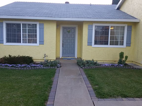 2nd image of 3966 Thornhill Dr