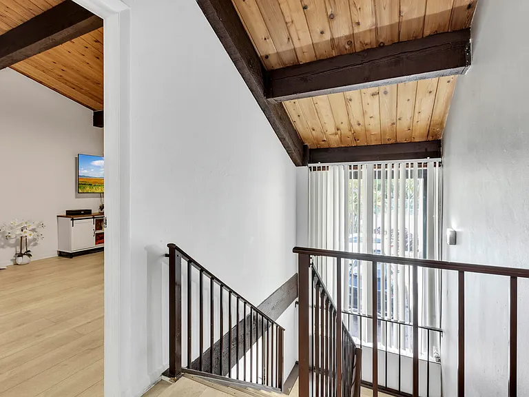 720 E Coco Plum Cir #5 — Photo 13