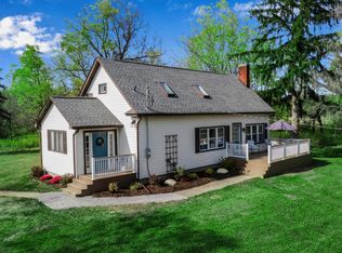 6820 Maple Rd, Akron, NY 14001