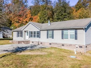 210 Loggers Ln, Clinton, TN 37716