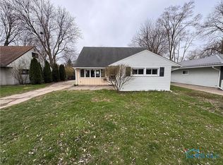 1004 Elm St, Perrysburg, OH